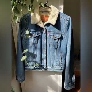 Levis Womens Small Denim Trucker Sherpa Lined Blue Jean Snap Front